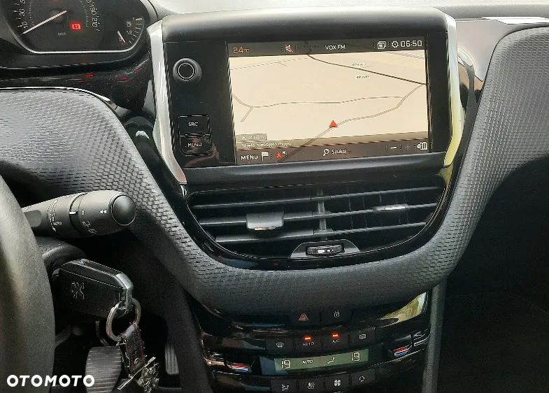 Peugeot 2008 1.2 Pure Tech Access - 12