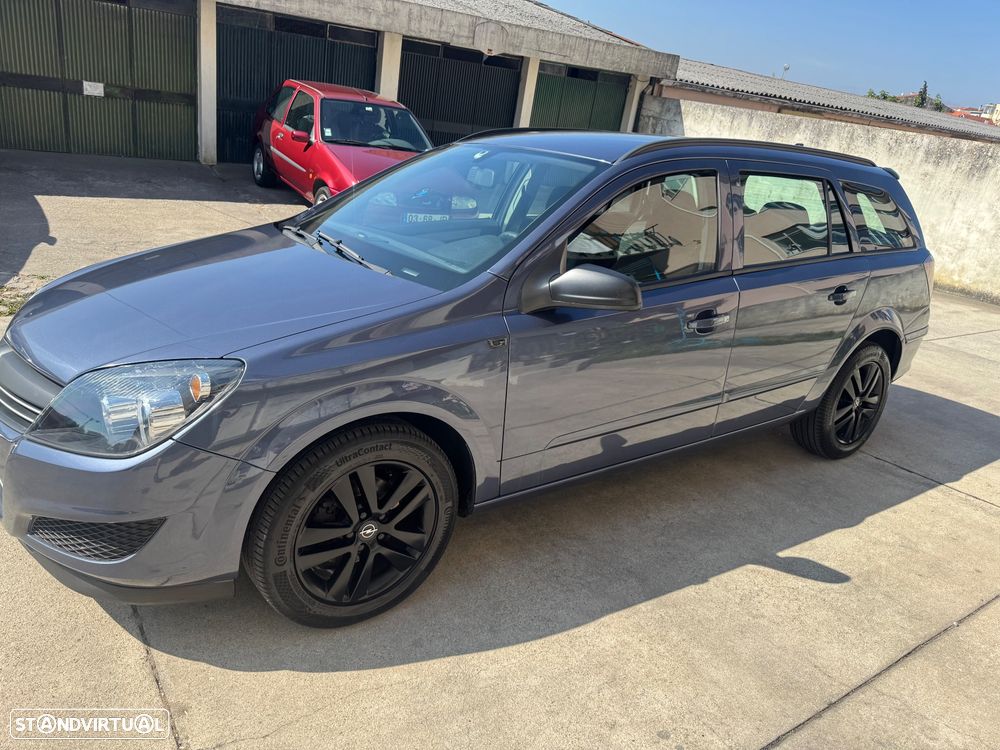 Opel Astra 1.3 CDTi Enjoy EcoFLEX - 2