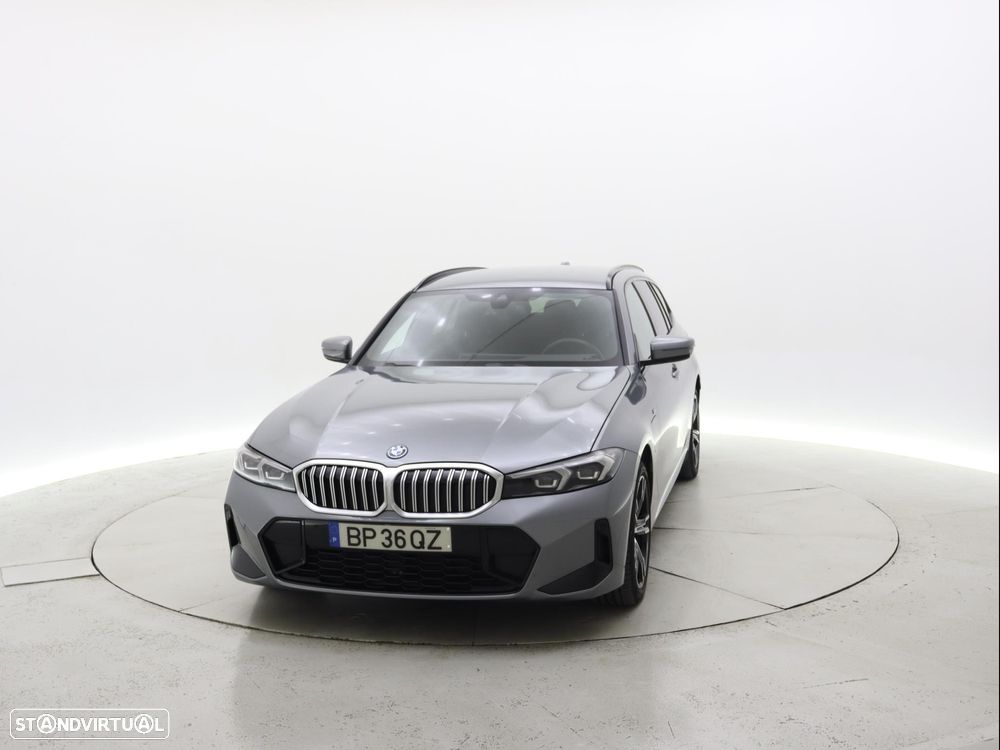 BMW 330 e Pack Desportivo M Auto - 12