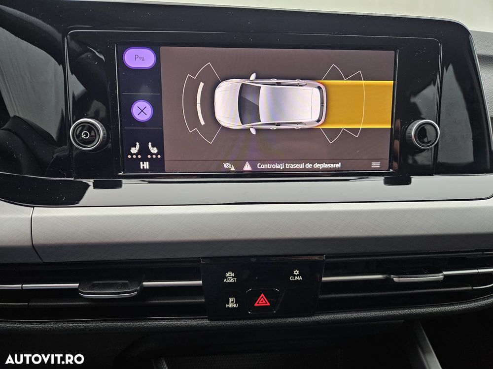 Volkswagen Golf 1.0 eTSI DSG MHEV Life - 17