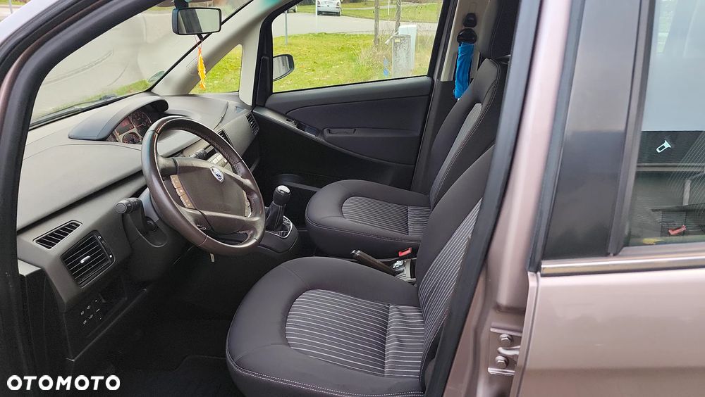 Lancia Musa 1.3 Multijet 16v DPF Gold - 4