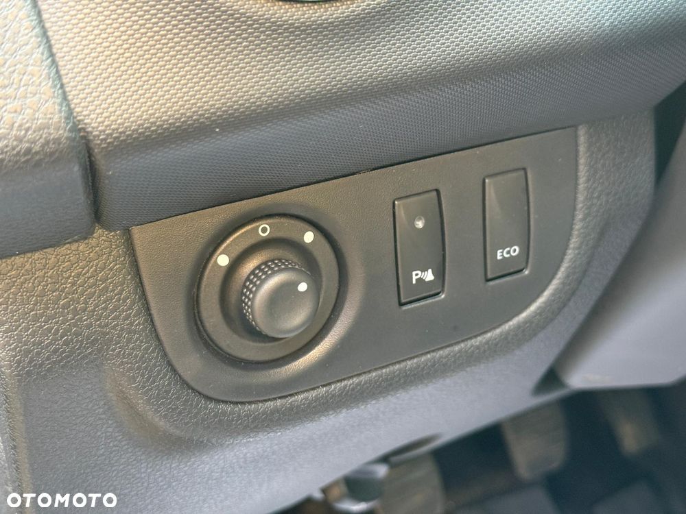 Dacia Logan 0.9 TCe Laureate S&S - 16