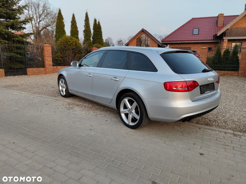 Audi A4 Avant 2.0 TDI - 10