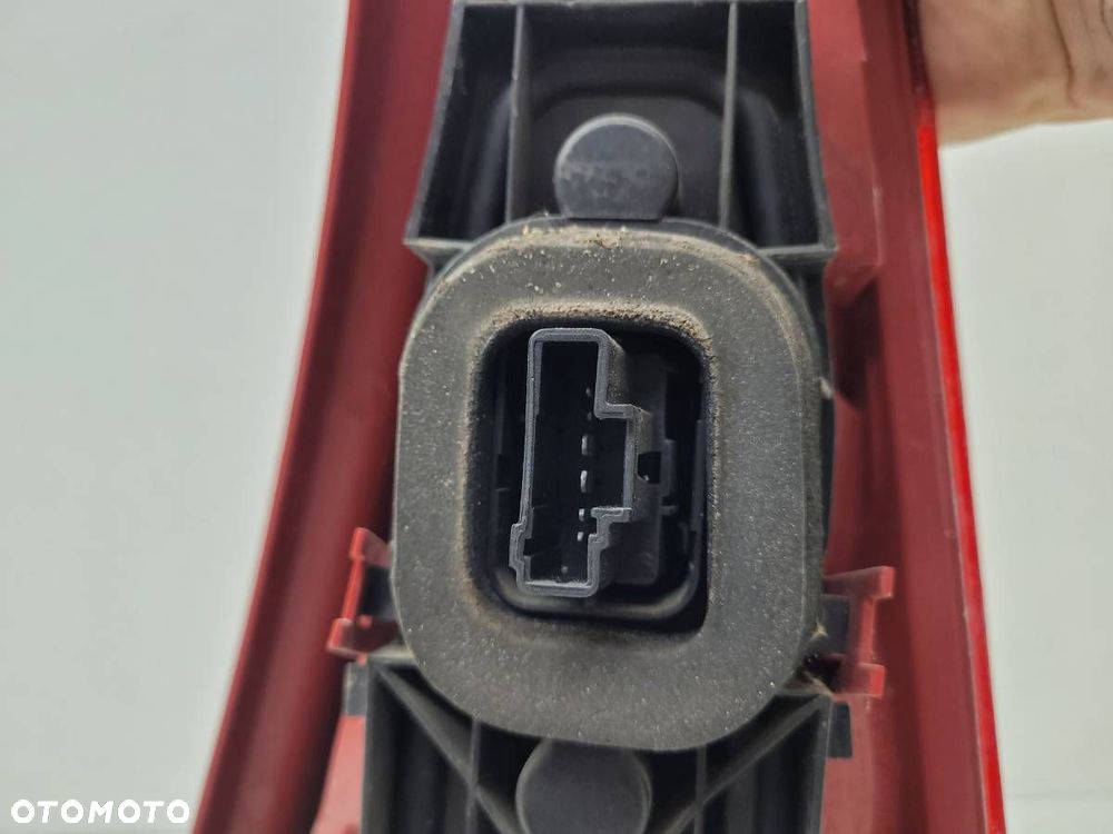 LAMPA TYŁ TYLNA LEWA W BŁOTNIK CITROEN C3 I EU - 6