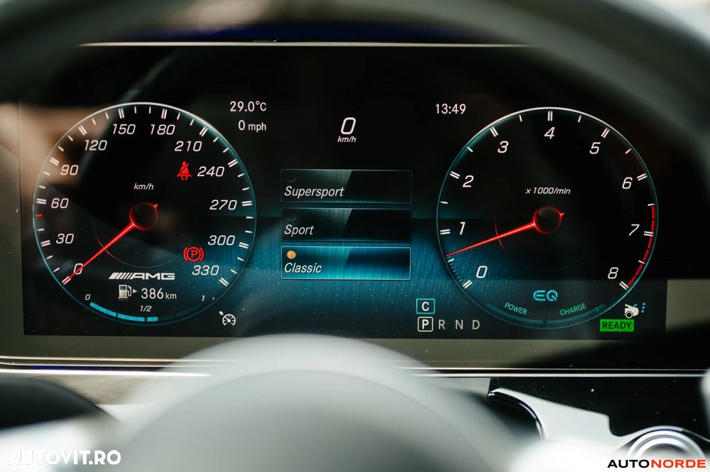 Mercedes-Benz AMG - 22