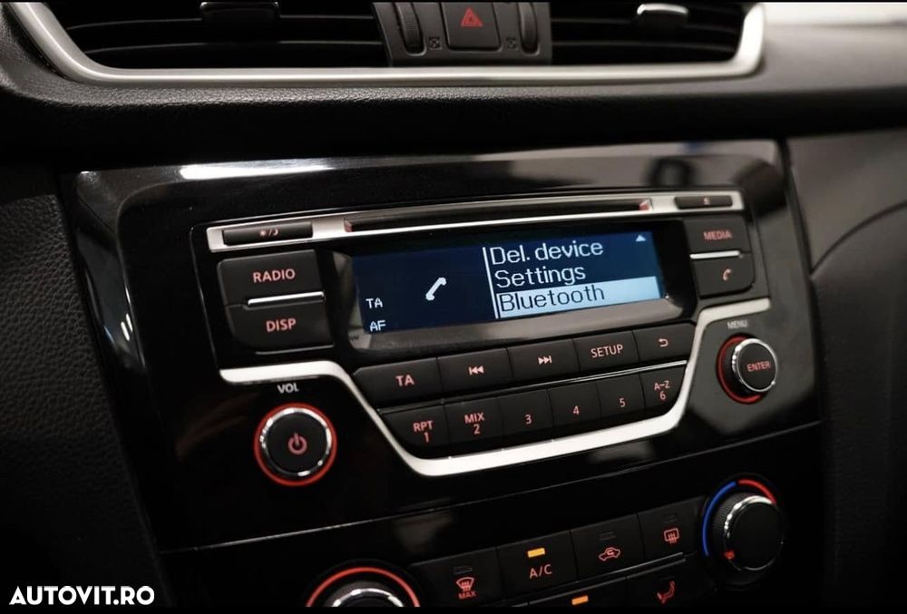 Nissan Qashqai 1.6 dCi DPF 4x4 Start/Stop acenta - 11