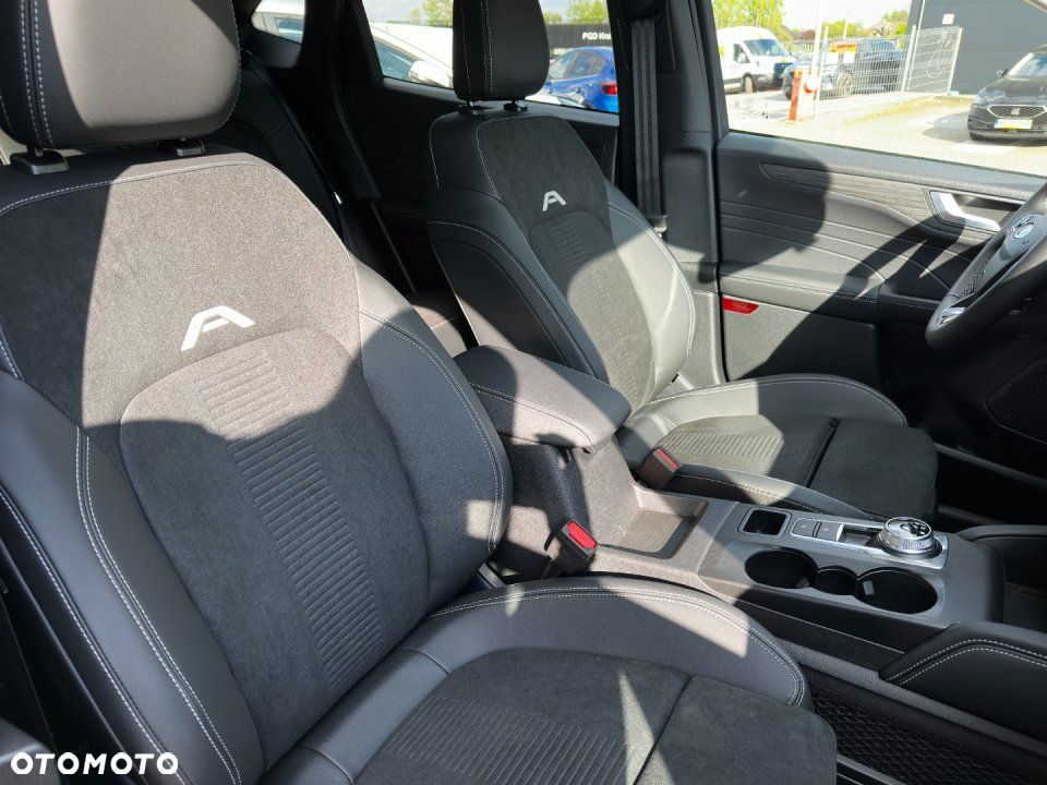 Ford Kuga - 23