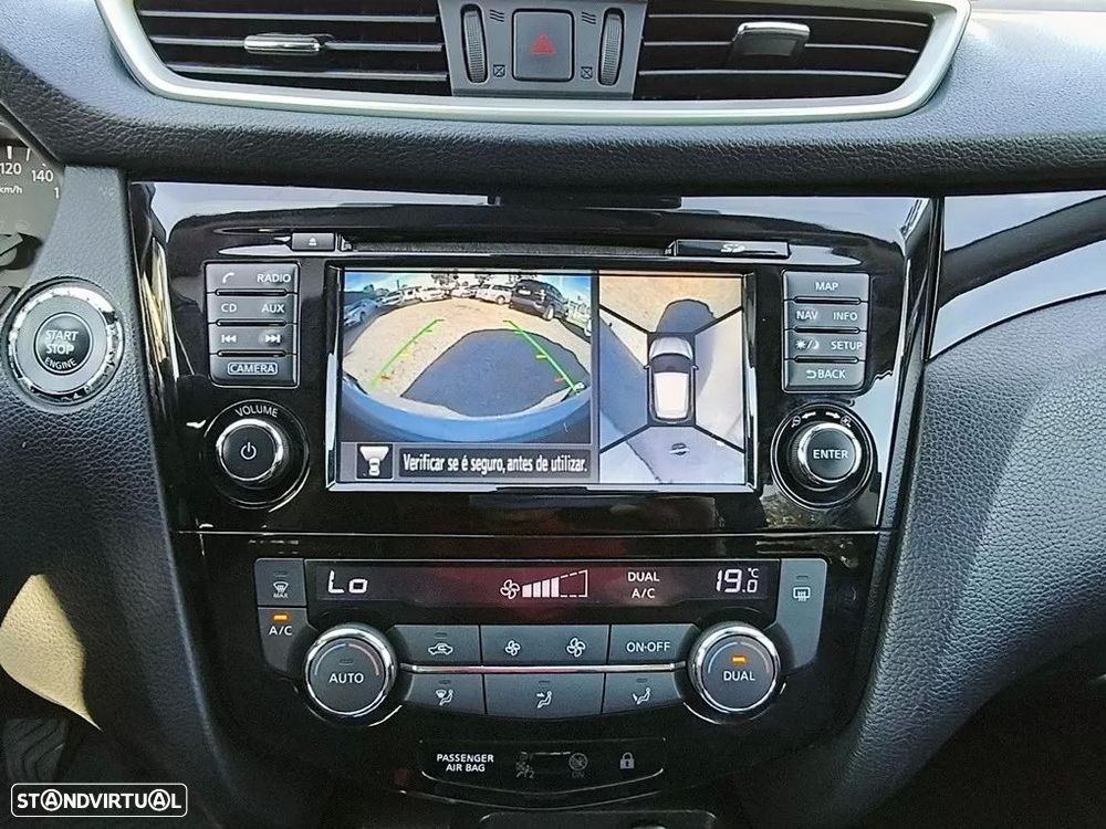 Nissan Qashqai 1.5 dCi N-Connecta RS+PS - 19