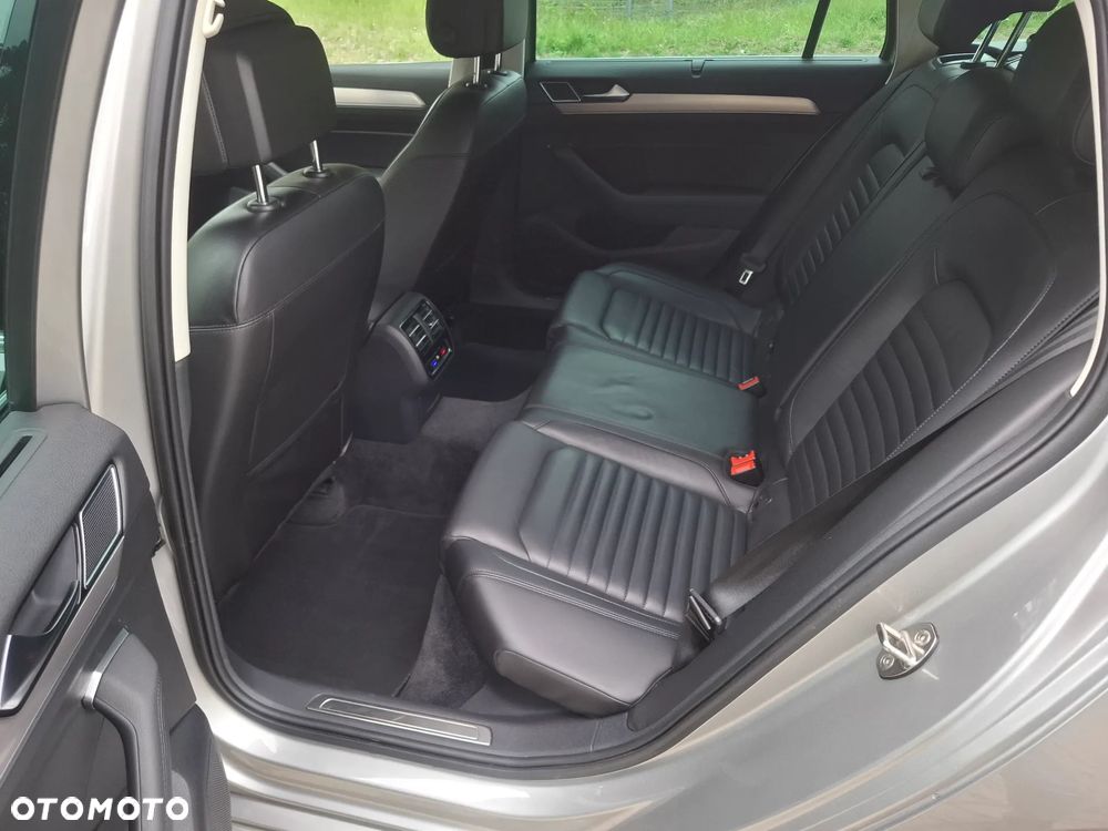 Volkswagen Passat 2.0 TDI SCR DSG Highline - 11