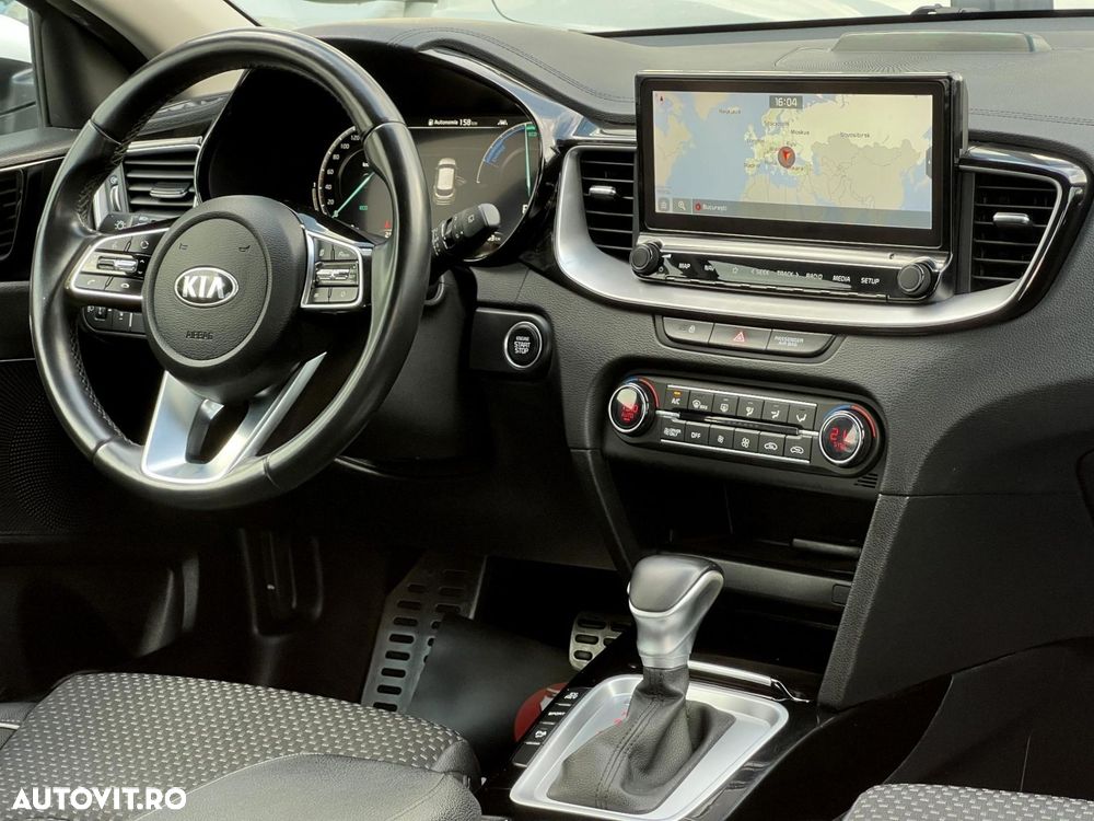 Kia XCeed - 9