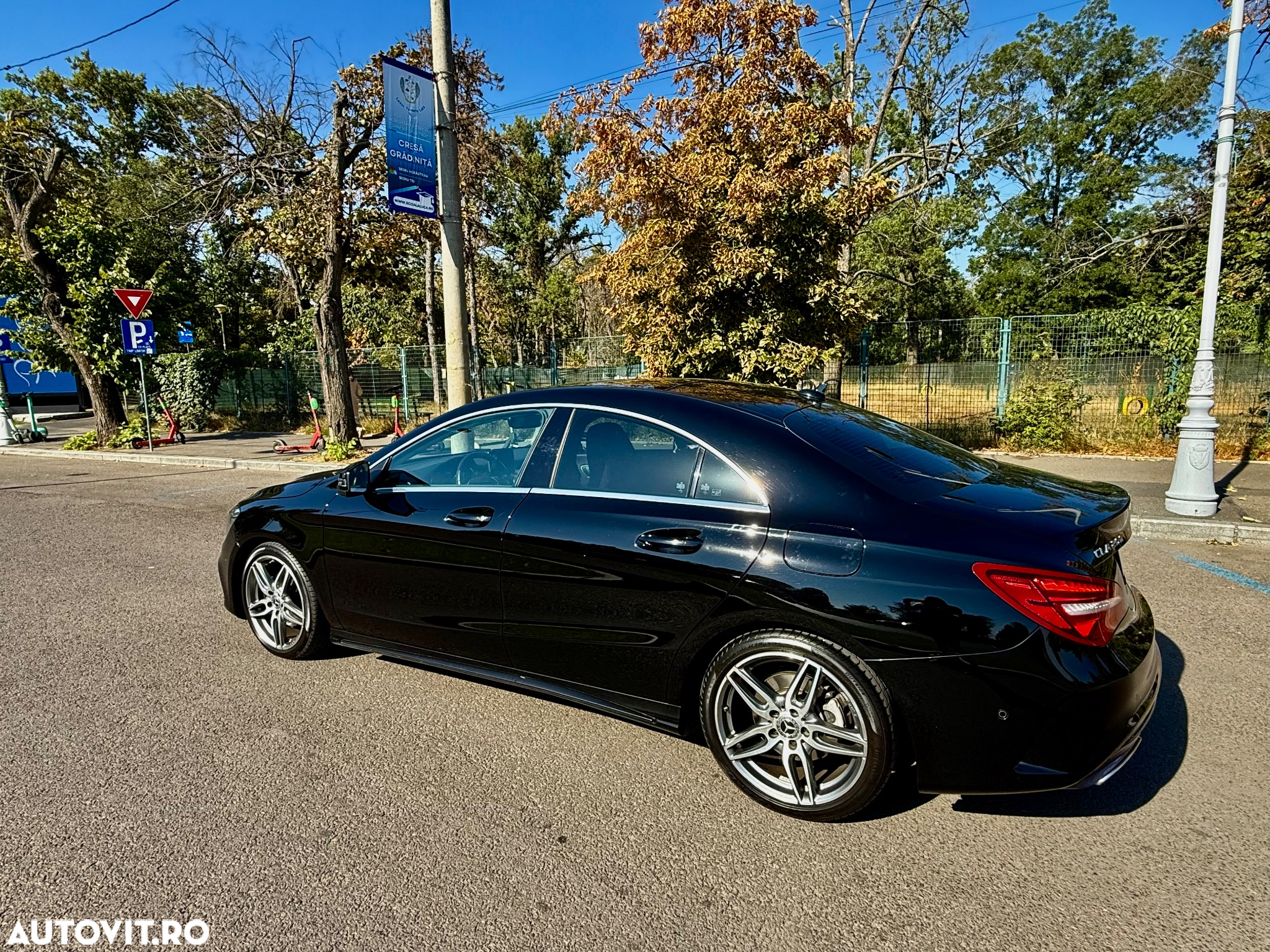 Mercedes-Benz CLA 200 7G-DCT AMG Line - 2