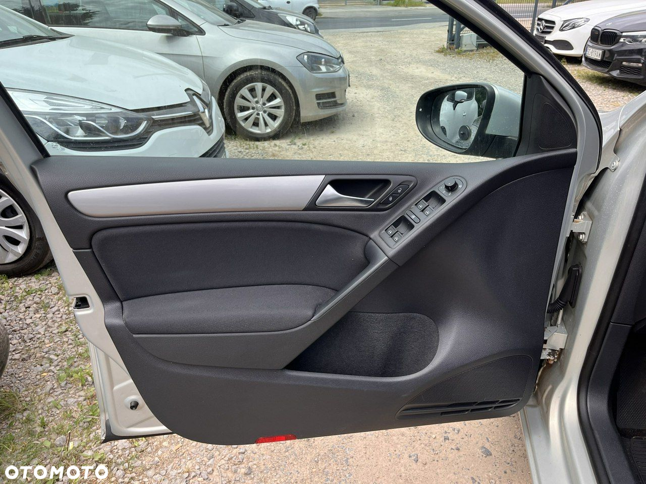Volkswagen Golf - 12