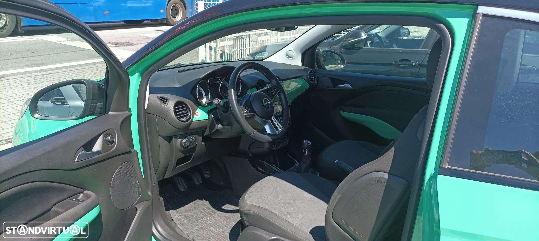 Opel Adam 1.2 Glam - 10