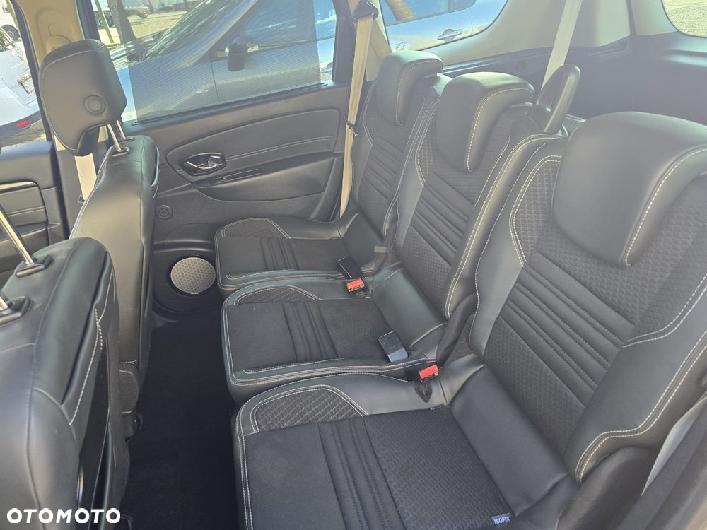 Renault Grand Scenic - 16