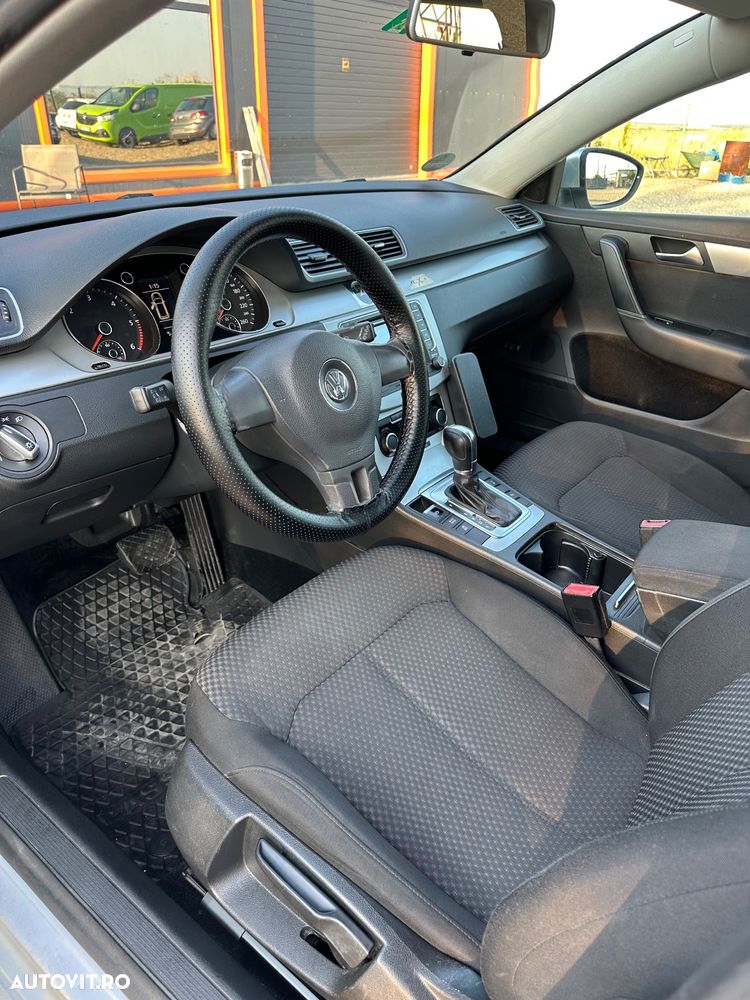 Volkswagen Passat Variant 2.0 TDI DSG BlueMotion Technology Comfortline - 11