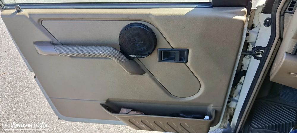 Land Rover Discovery 2.5 TDi - 18