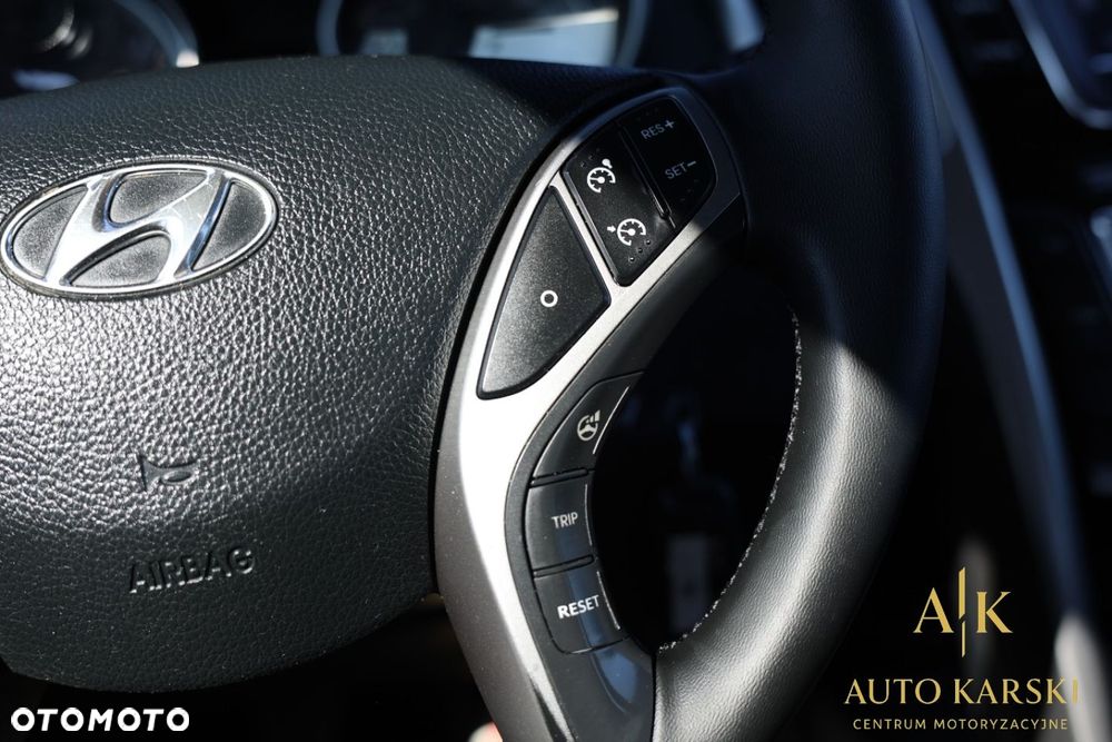 Hyundai i30 - 23