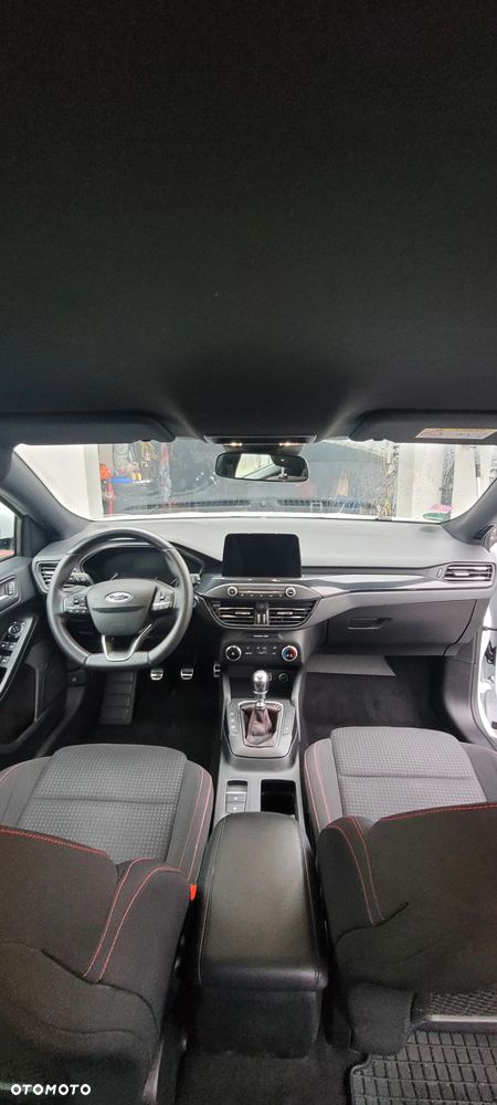 Ford Focus 1.5 EcoBlue Start-Stopp-System ST-LINE - 6