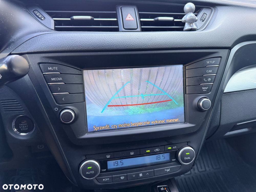 Toyota Avensis 2.0 D-4D Premium - 7