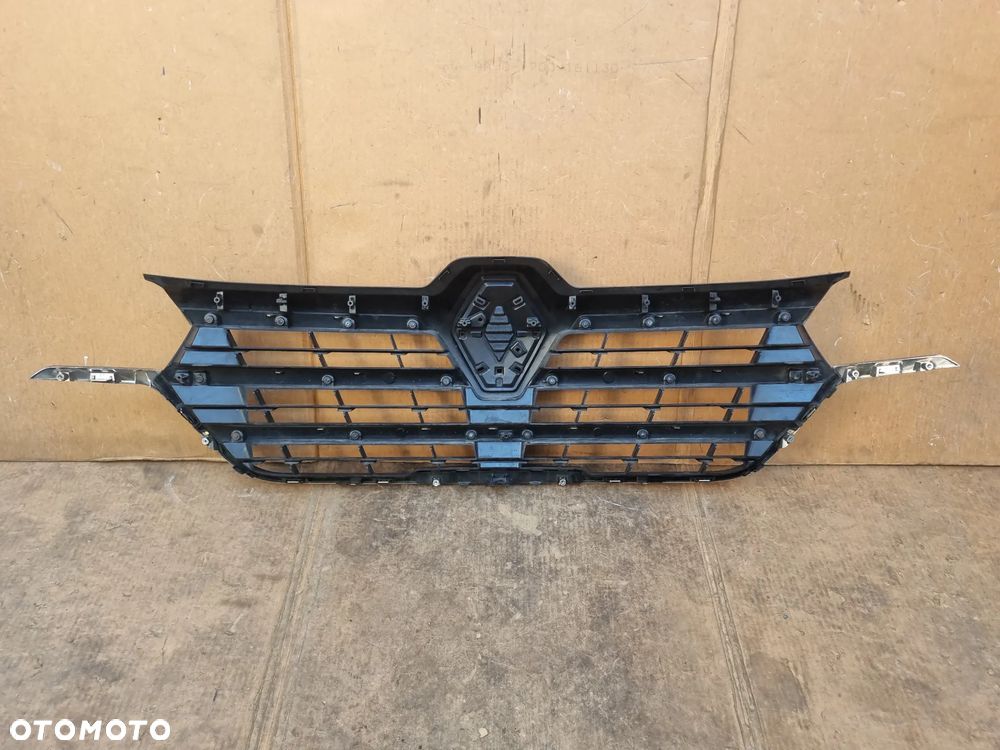 RENAULT TRAFIC III 3 LIFT ATRAPA GRILL - 5