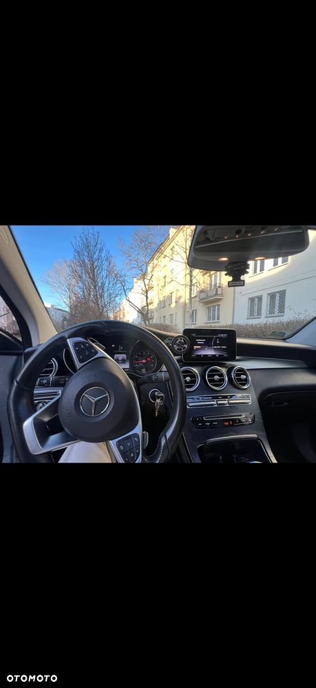 Mercedes-Benz GLC - 7