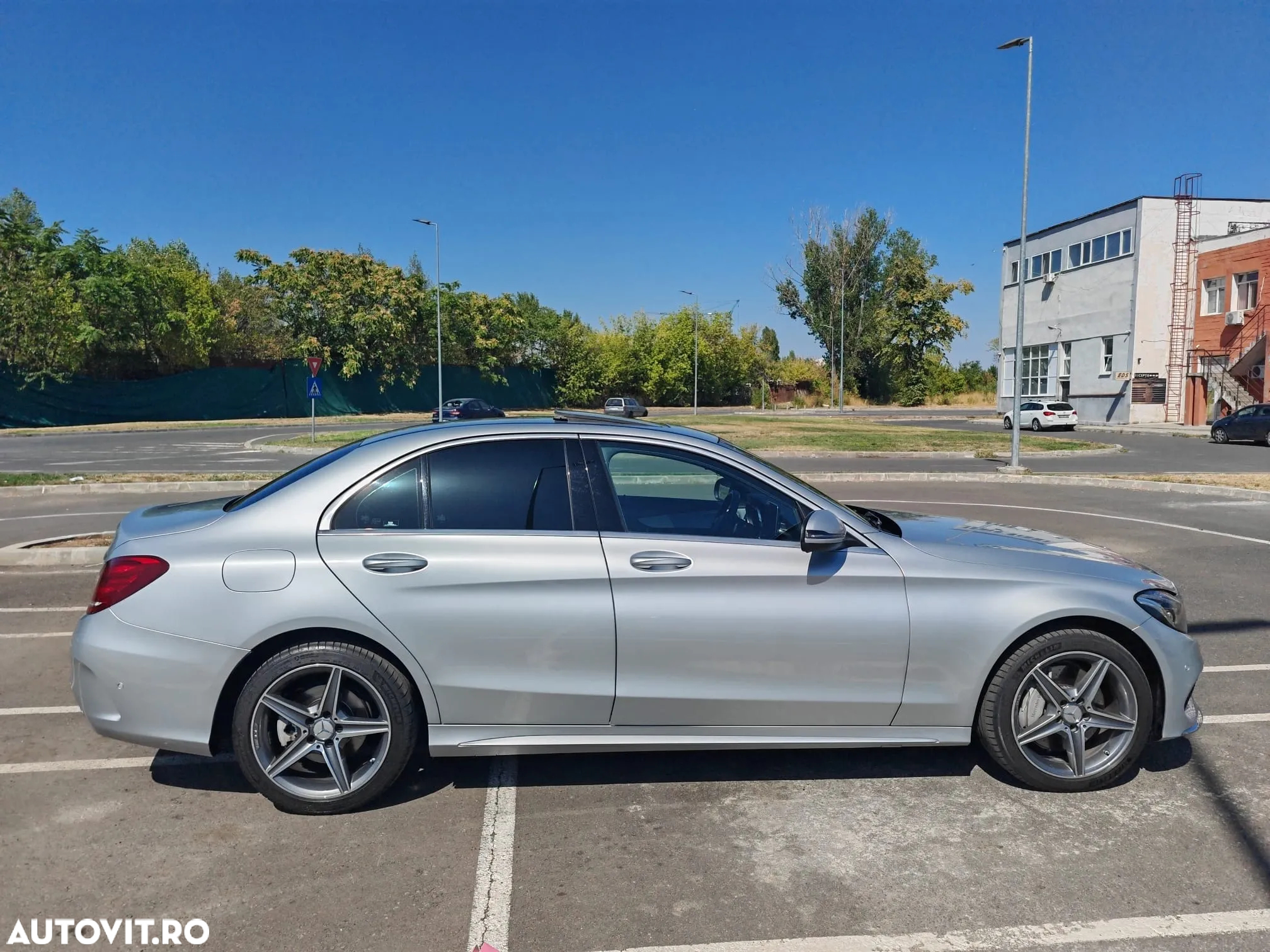 Mercedes-Benz C 400 4MATIC - 9