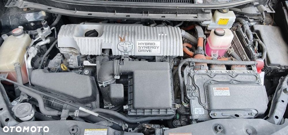 toyota prius plus 1.8 2016 rok silnik benzynowy 2zrfxe kompletny