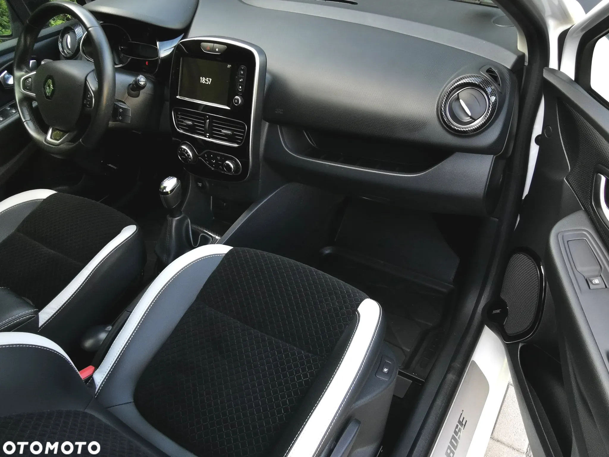 Renault Clio (Energy) TCe 90 Bose Edition - 23
