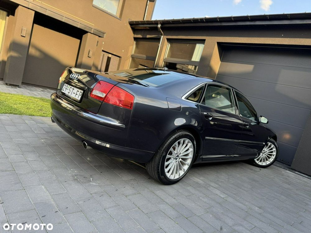 Audi A8 - 5