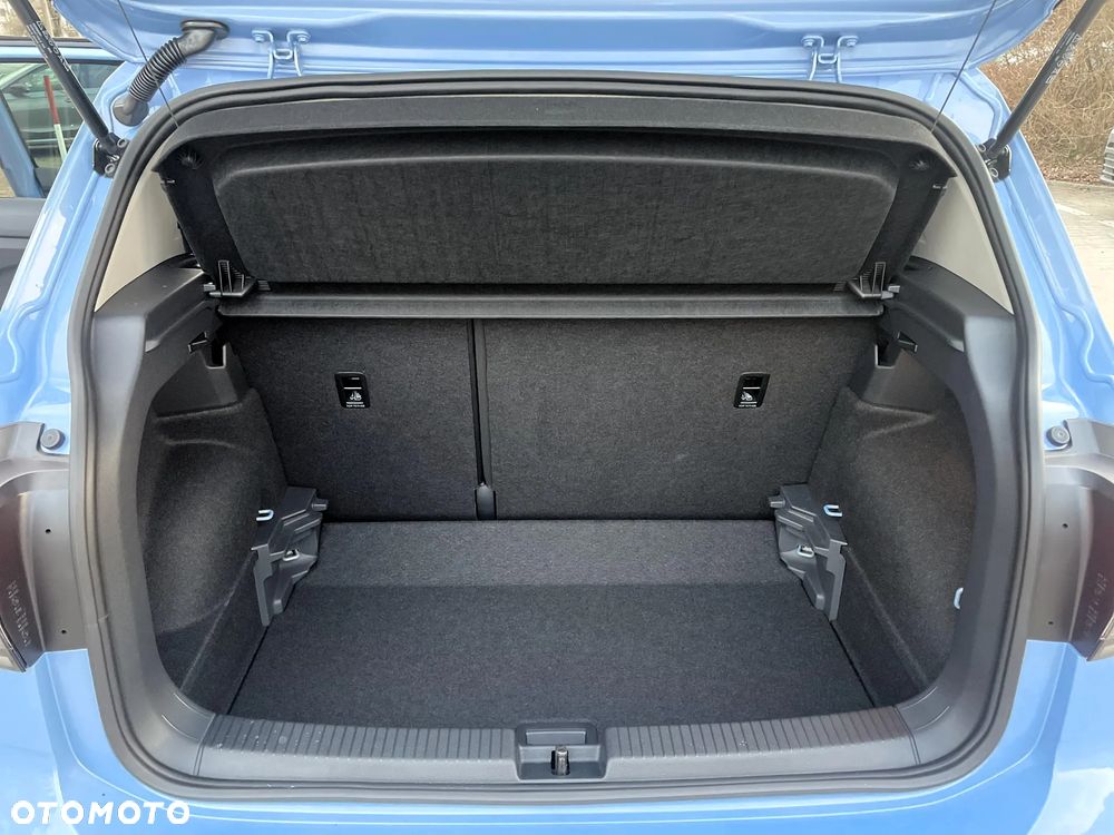 Volkswagen T-Cross 1.0 TSI Life Plus - 30