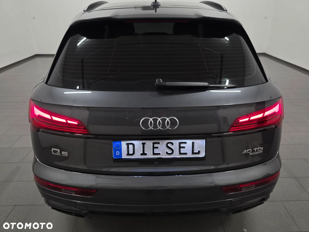 Audi Q5 40 TDI quattro S tronic S line - 37