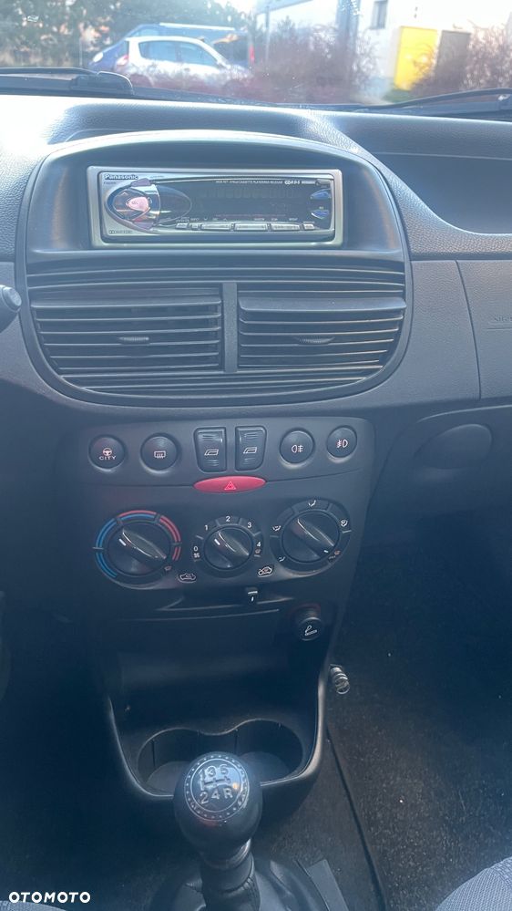 Fiat Punto 1.2 8V Class - 8