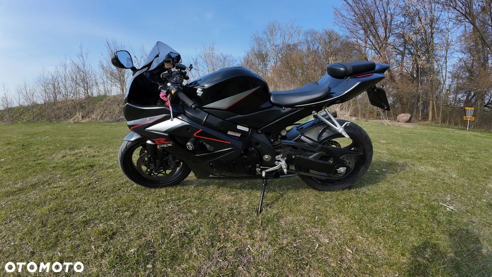 Suzuki GSX-R - 7