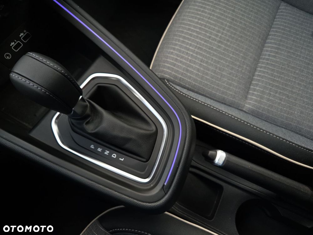 Renault Clio 1.0 TCe Techno Xtronic - 24