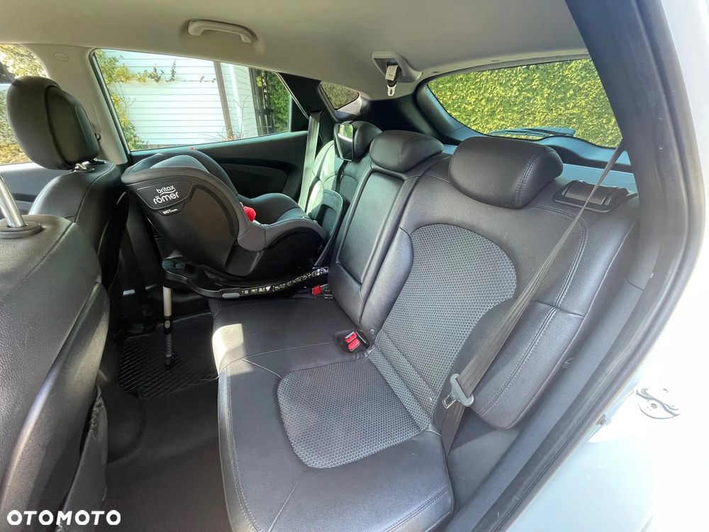 Hyundai ix35 2.0 CRDi 4WD Automatik Premium - 7