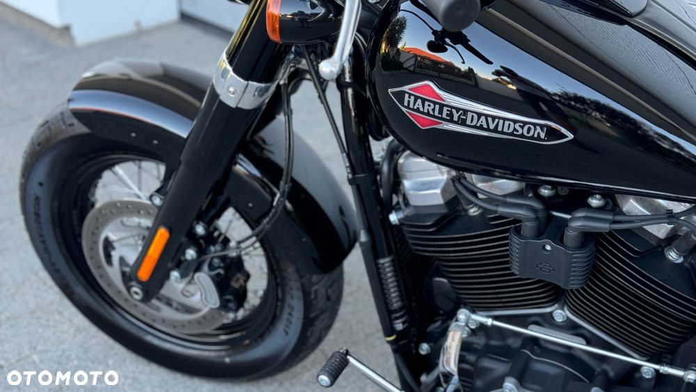 Harley-Davidson Softail Slim - 38