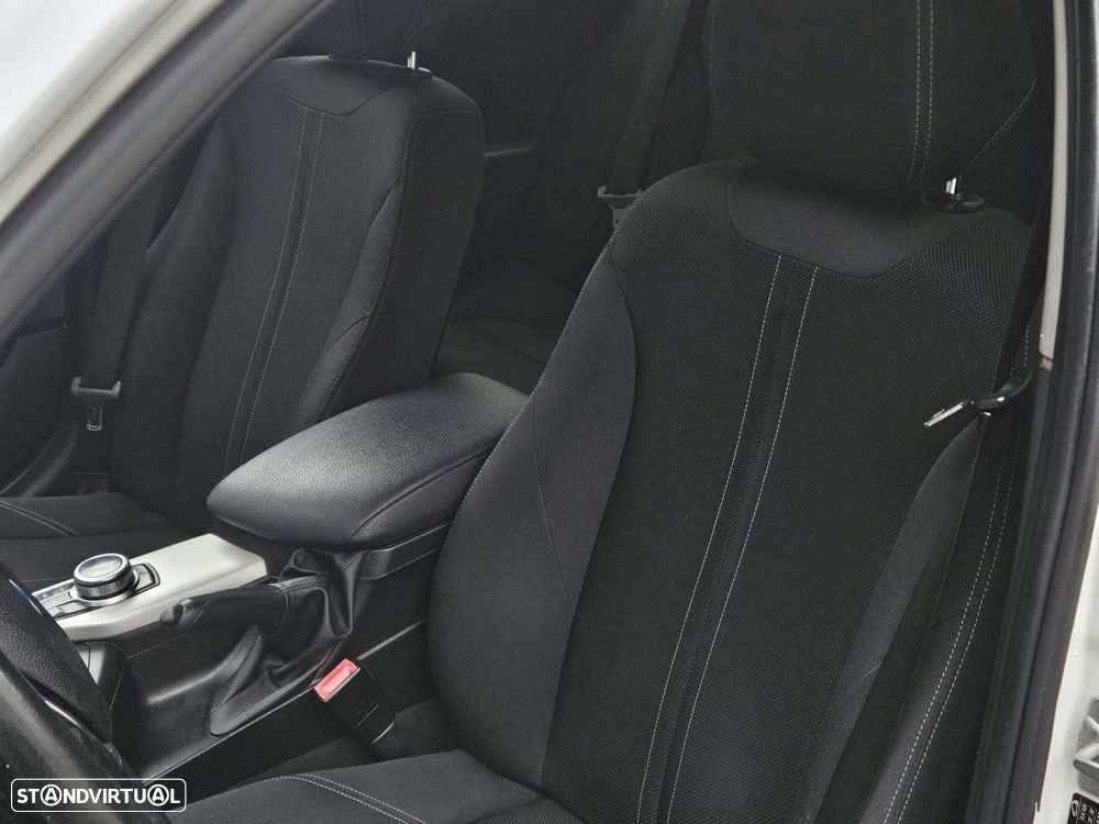 BMW 118 i Aut. Edition Colorvision - 36