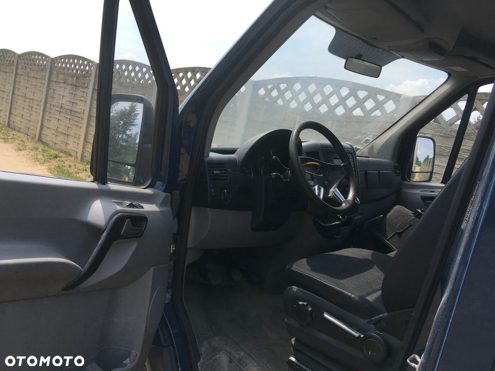 Mercedes-Benz Sprinter - 13