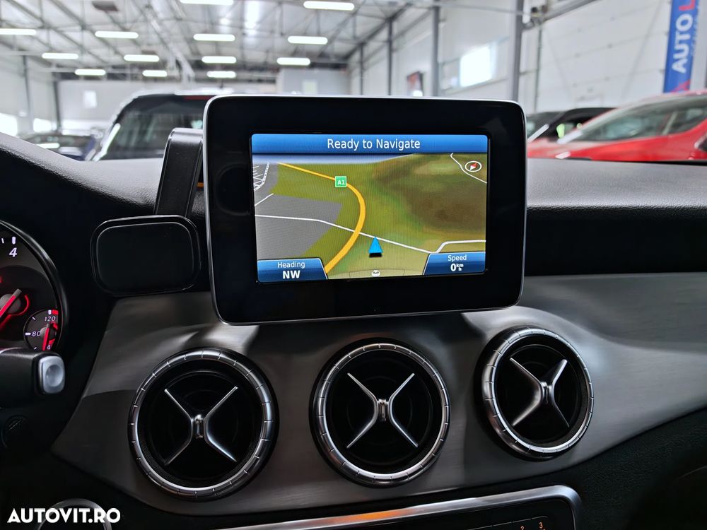 Mercedes-Benz CLA 220 d Shooting Brake 7G-DCT - 14