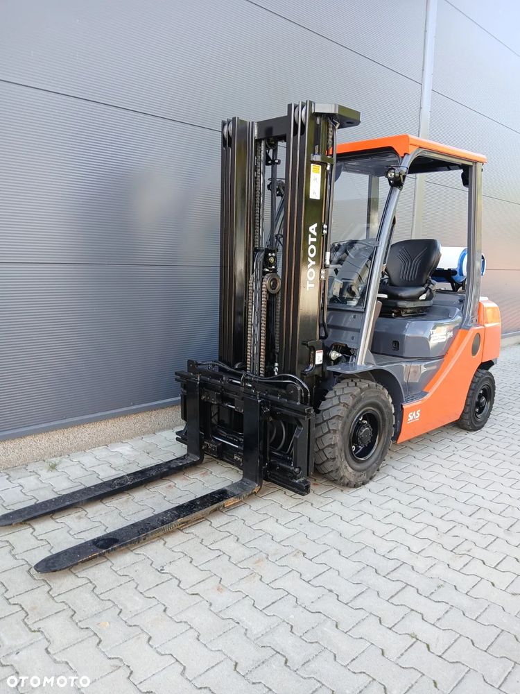 Toyota 02-8FGF25 - 4