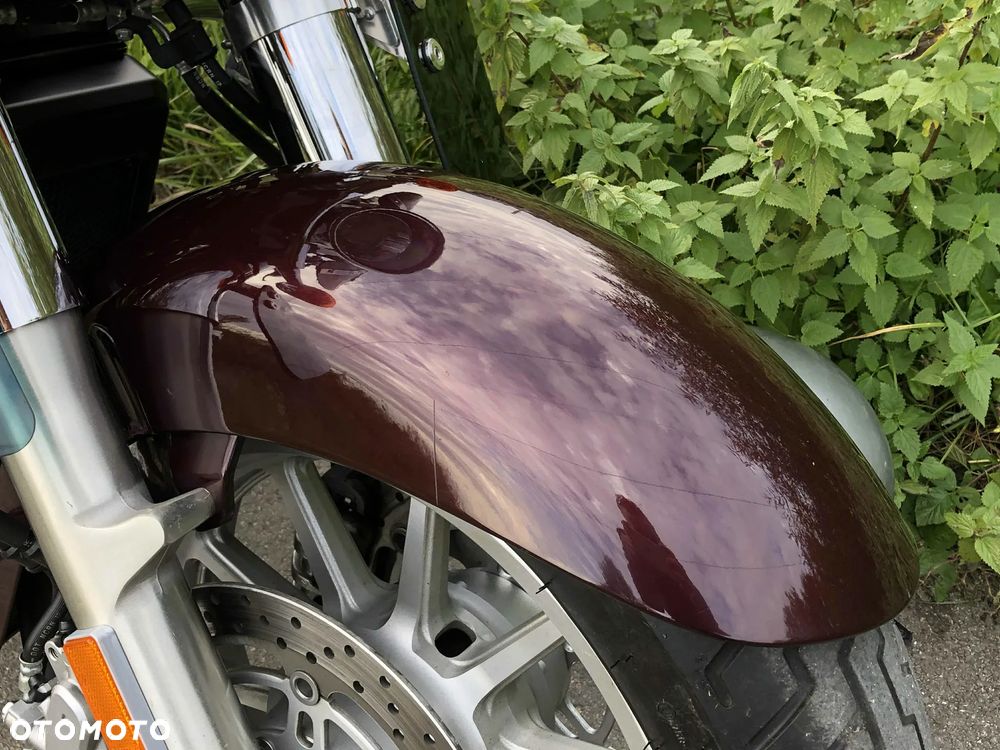 Suzuki Boulevard - 26