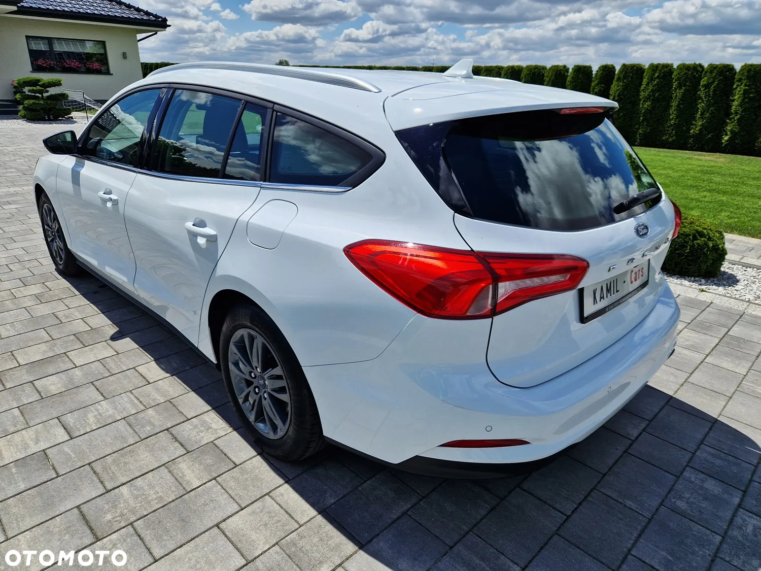 Ford Focus Turnier 1.5 EcoBlue Start-Stopp-System COOL&CONNECT DESIGN - 4