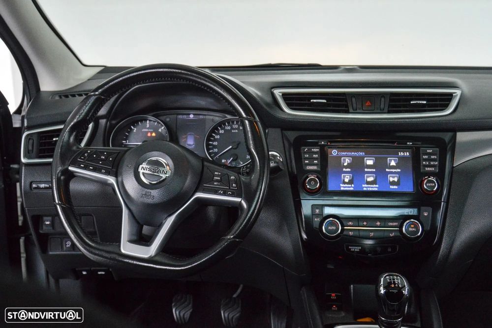 Nissan Qashqai 1.6 dCi N-Connecta - 27