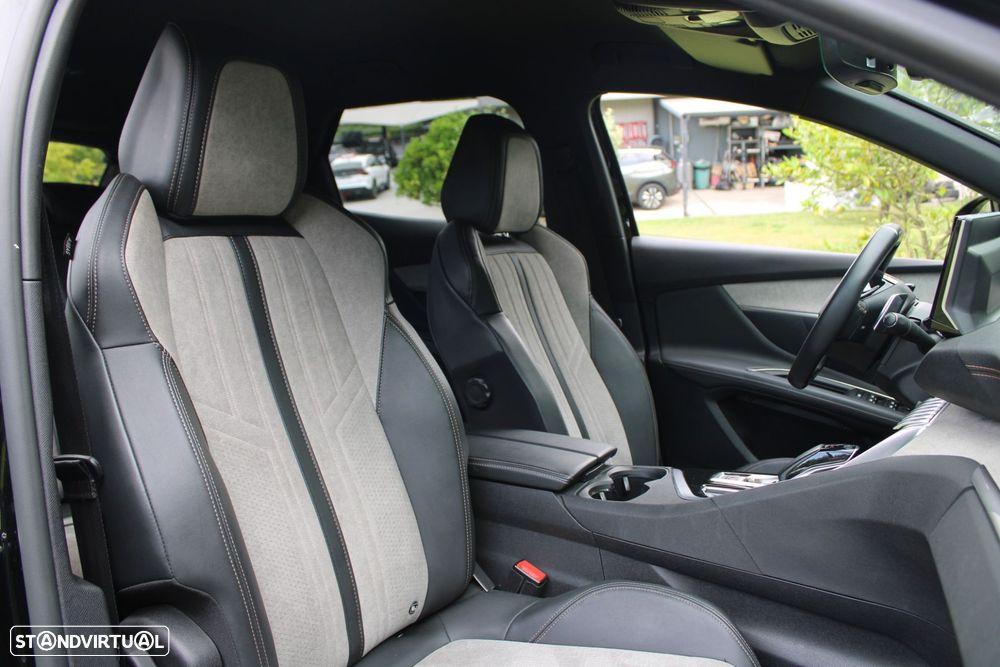 Peugeot 3008 1.6 Hybrid GT e-EAT8 - 31