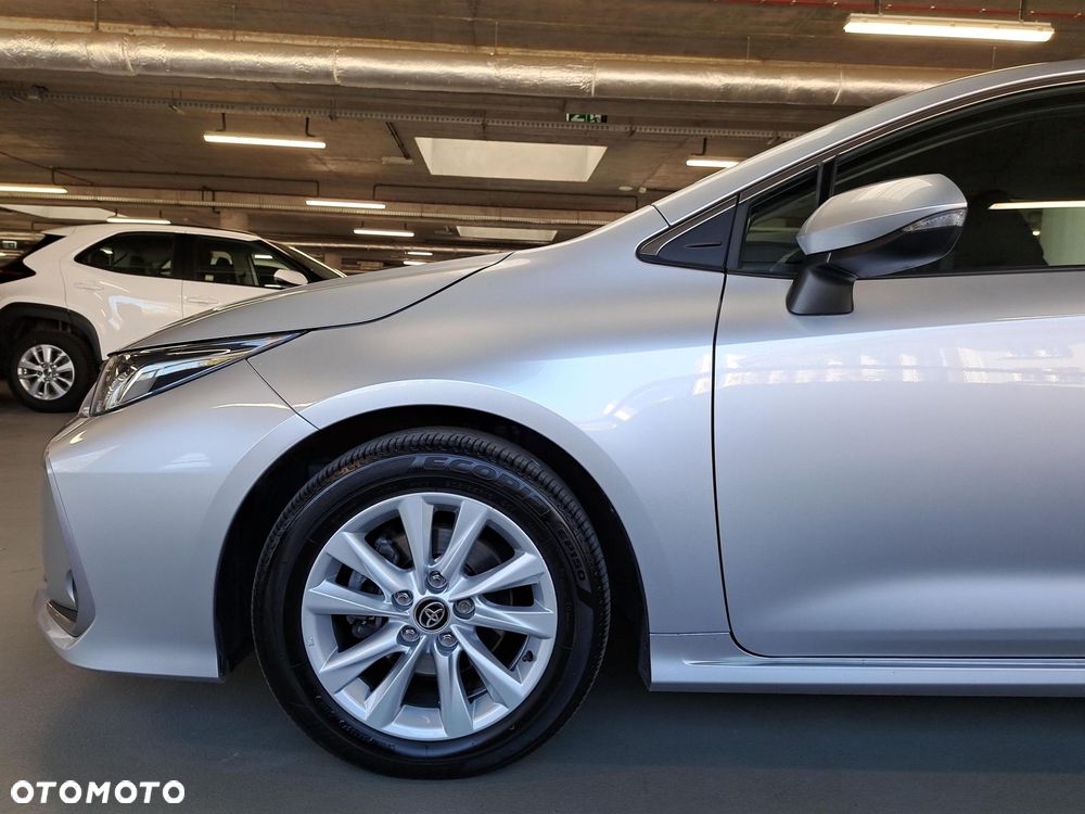 Toyota Corolla 1.8 Hybrid Comfort - 30