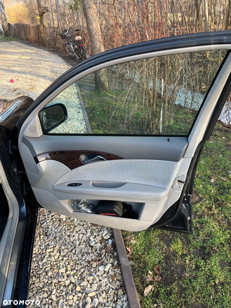 Mercedes-Benz Klasa E - 15