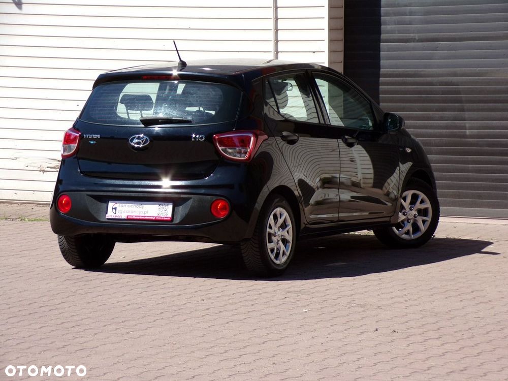 Hyundai i10 - 16