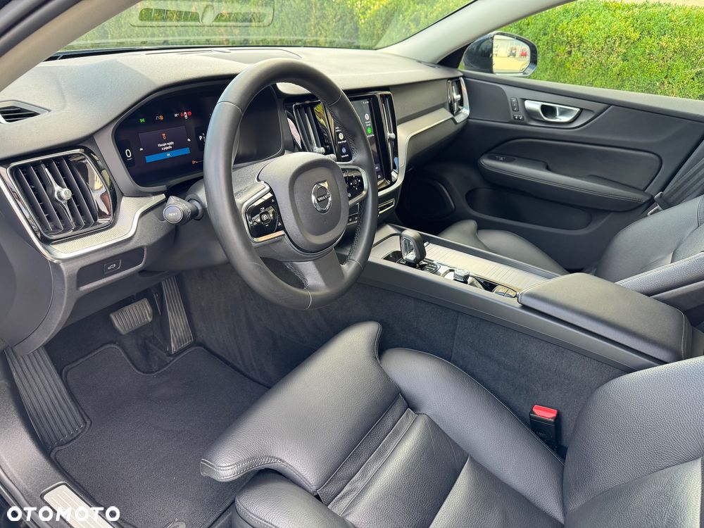 Volvo V60 B3 B Plus Dark - 11
