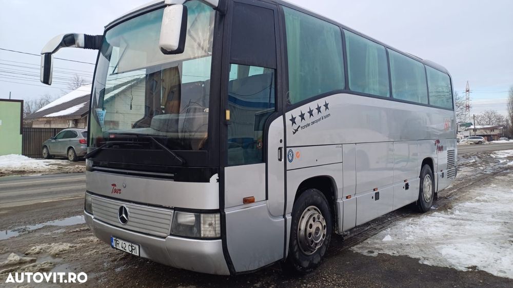 Mercedes-Benz 404 - 6