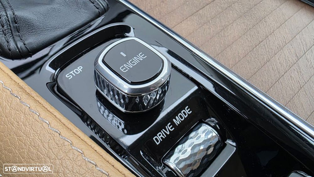 Volvo XC 90 2.0 D4 Momentum - 44